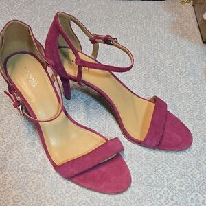 NWOT Michael Michael Kors Strappy Sandals